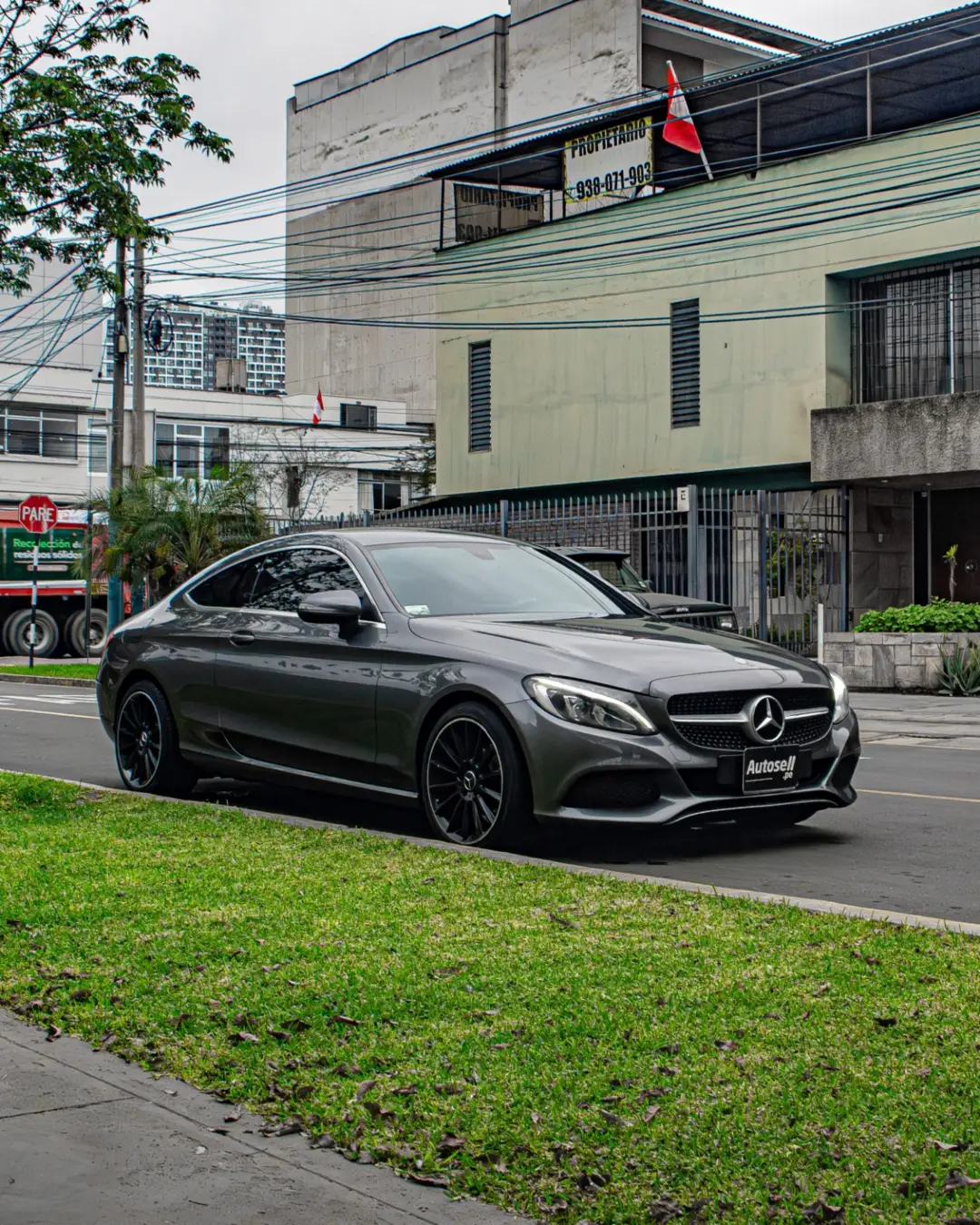 Mercedes Benz C180