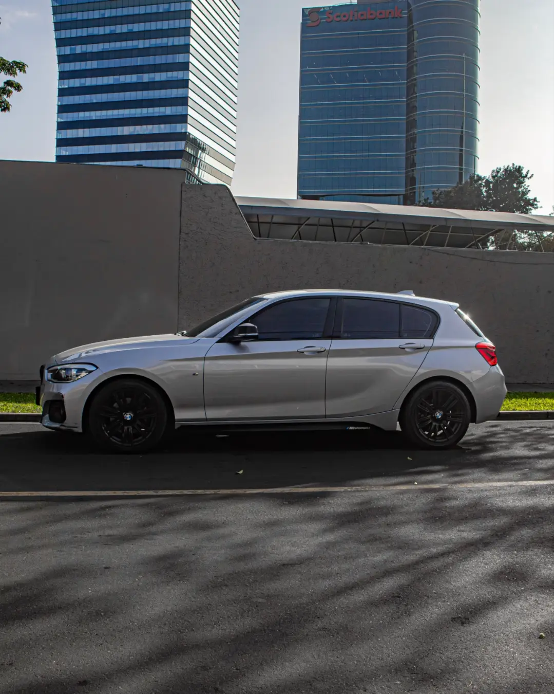 BMW 120i