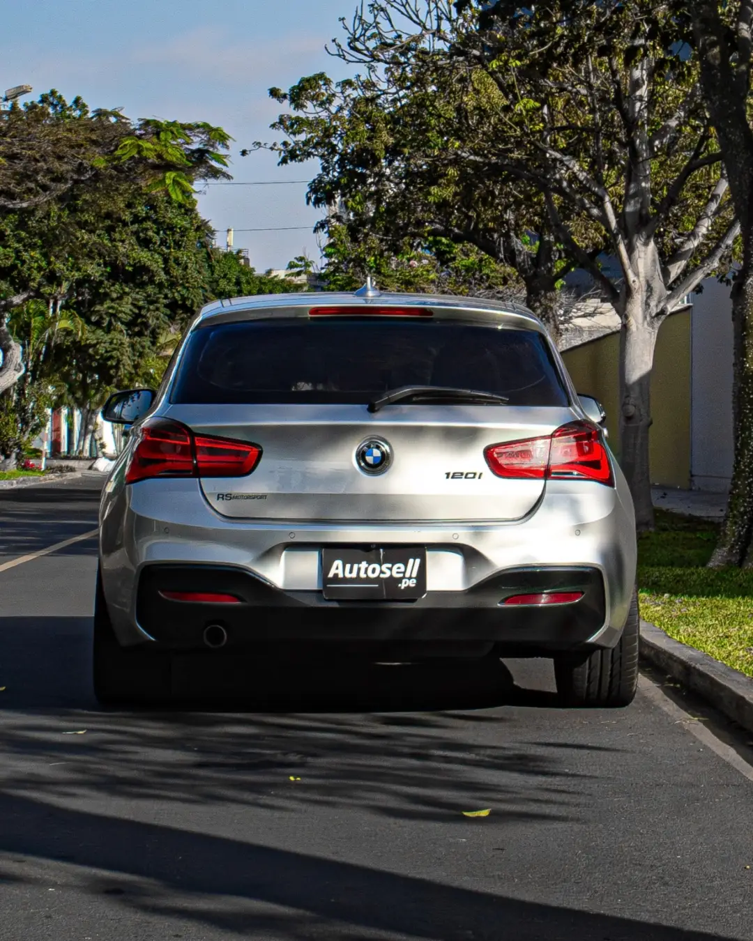 BMW 120i