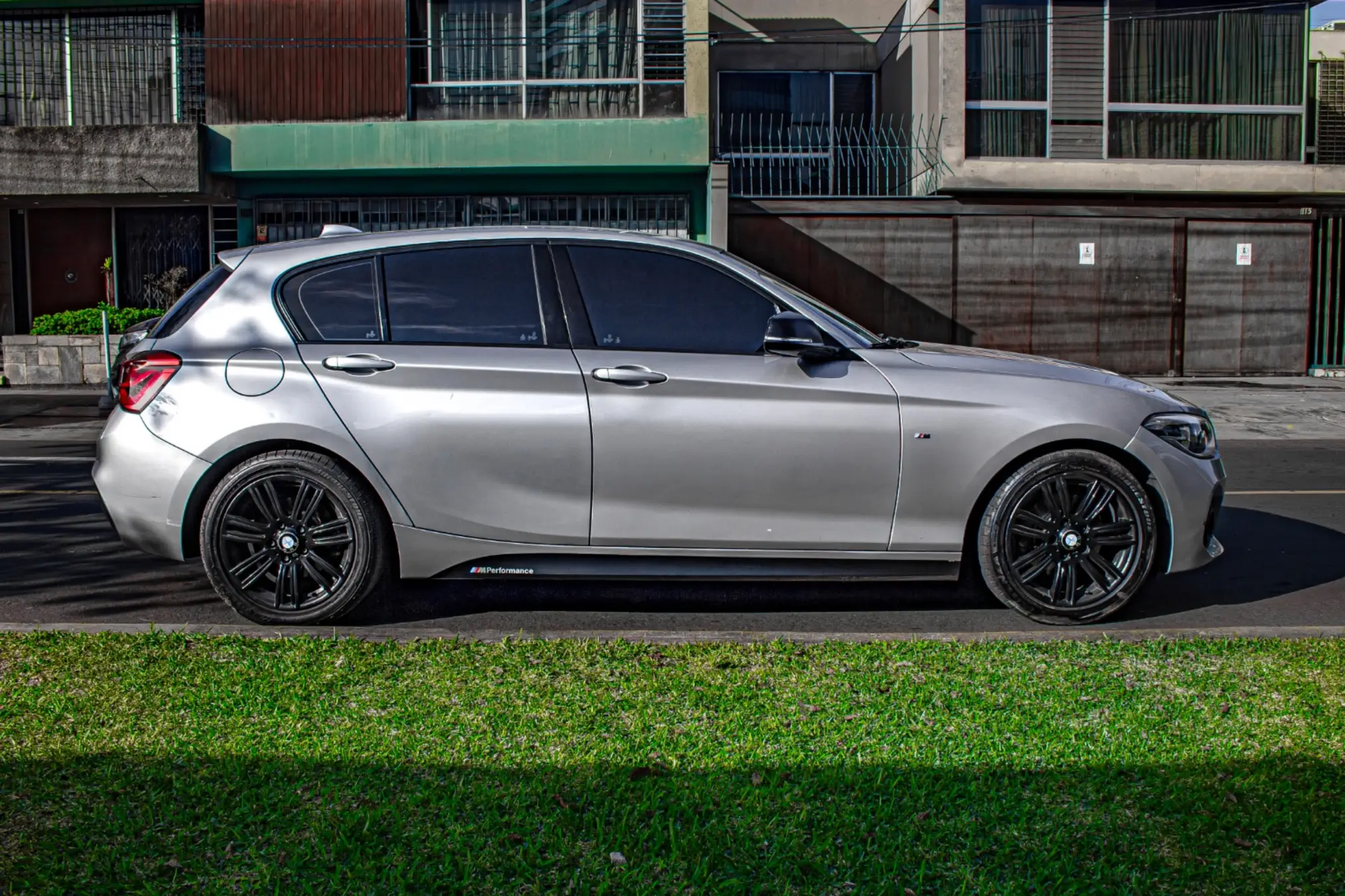 BMW 120i