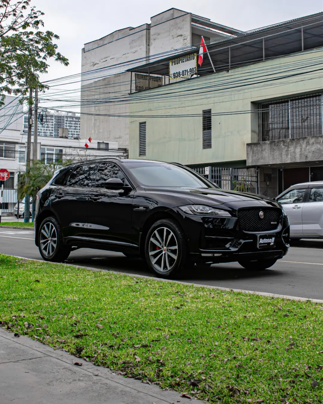 Jaguar F-Pace