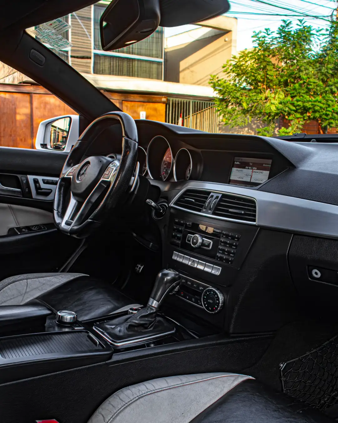 Mercedes Benz C63
