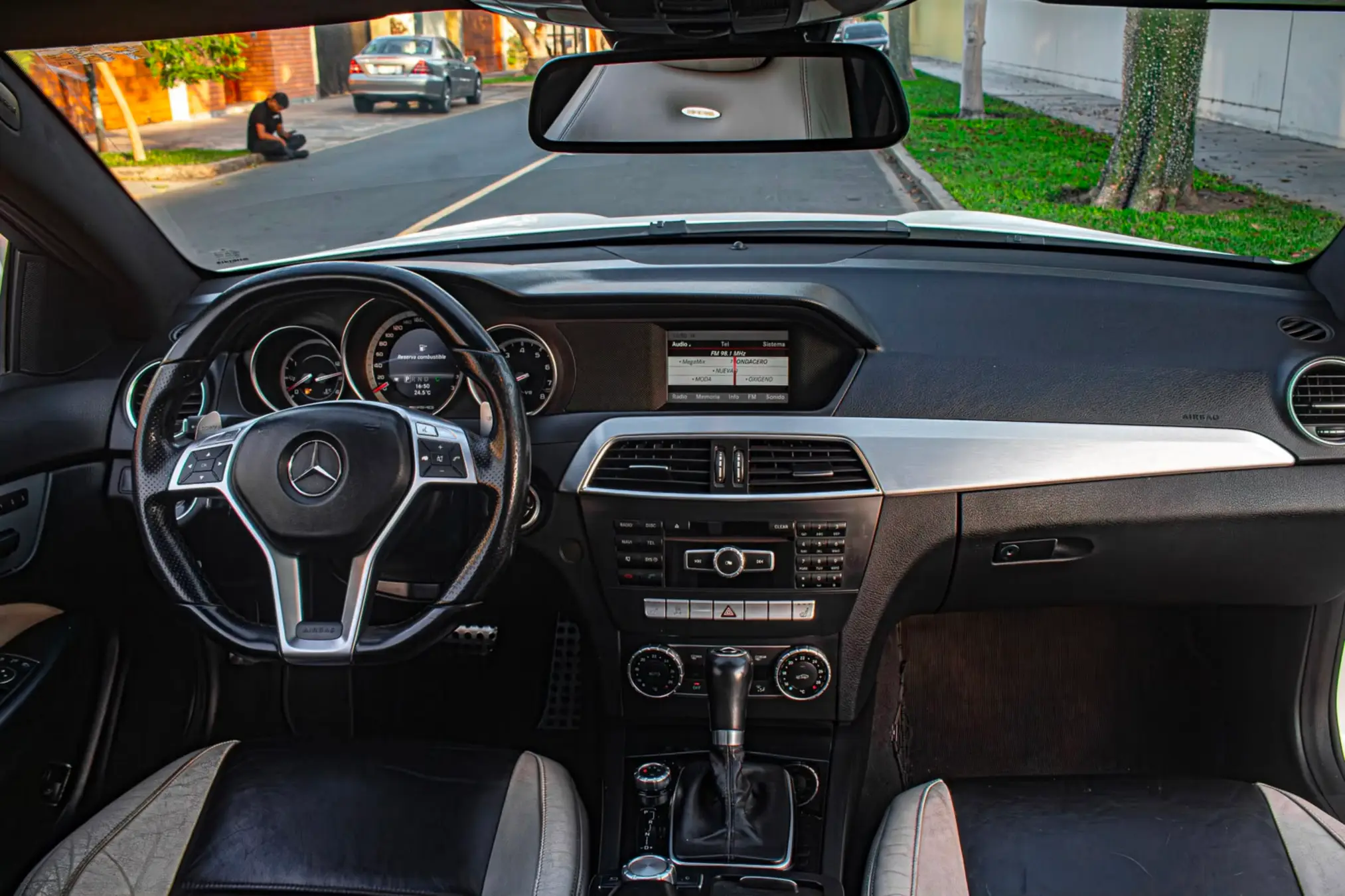 Mercedes Benz C63