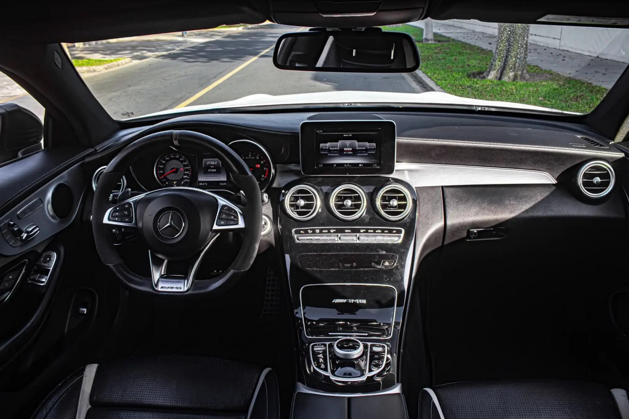 Mercedes Benz C63S