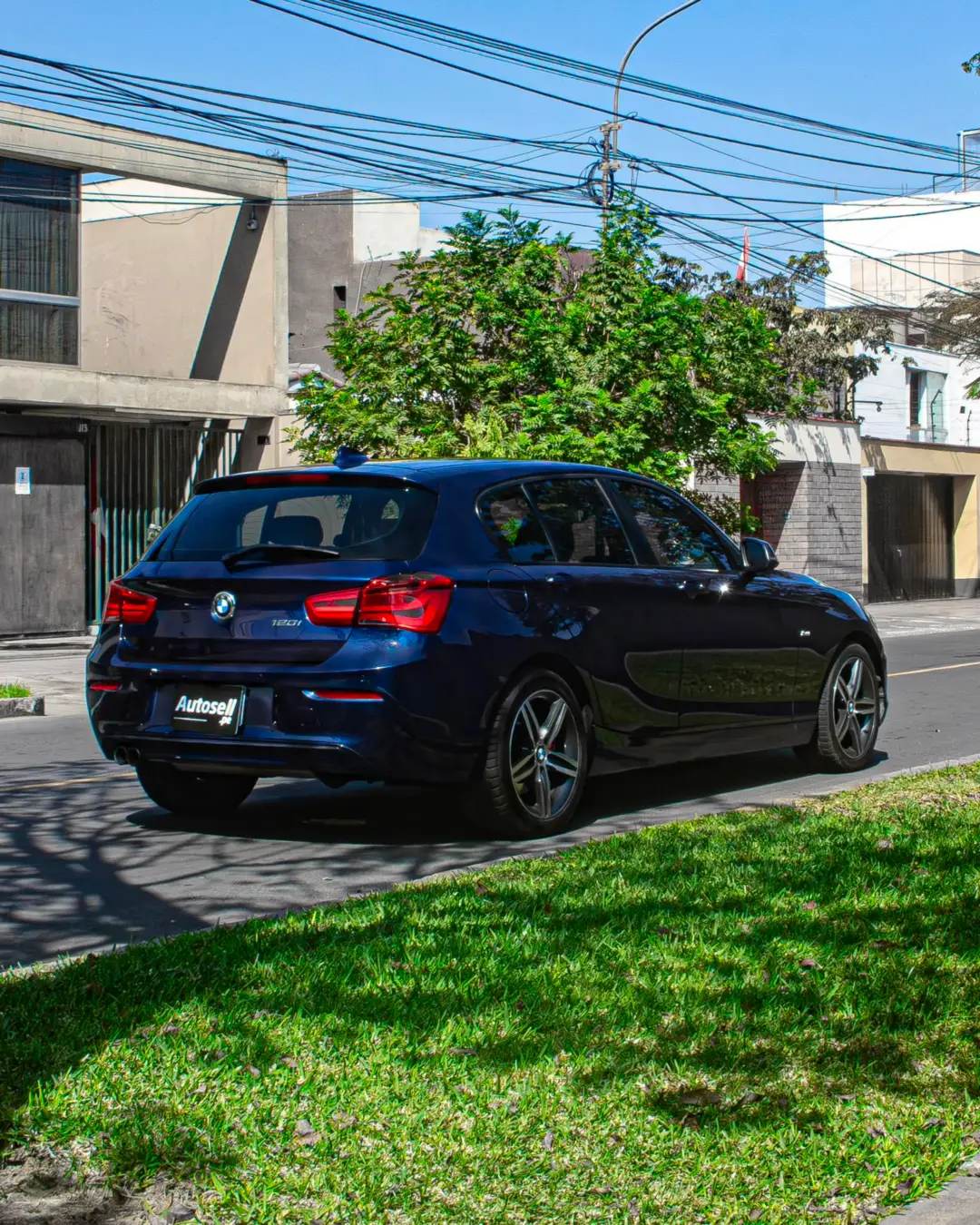 BMW 120i