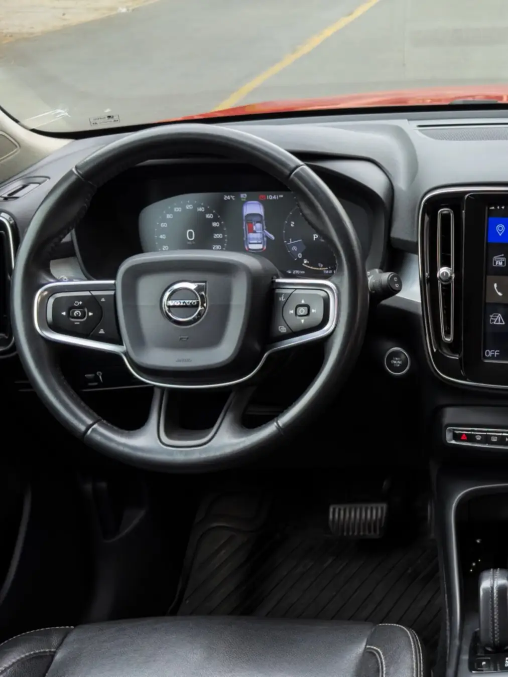 Volvo XC-40