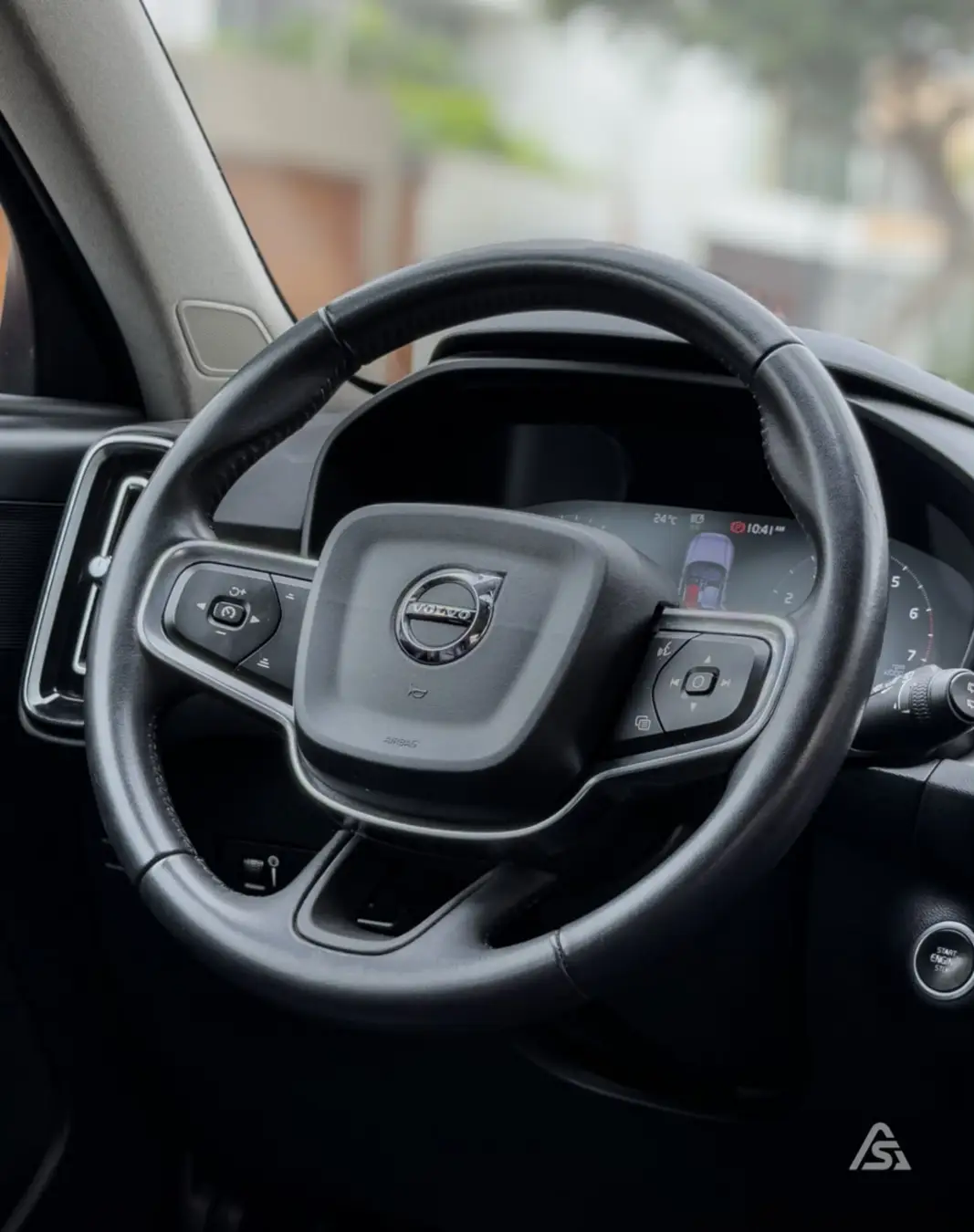Volvo XC-40