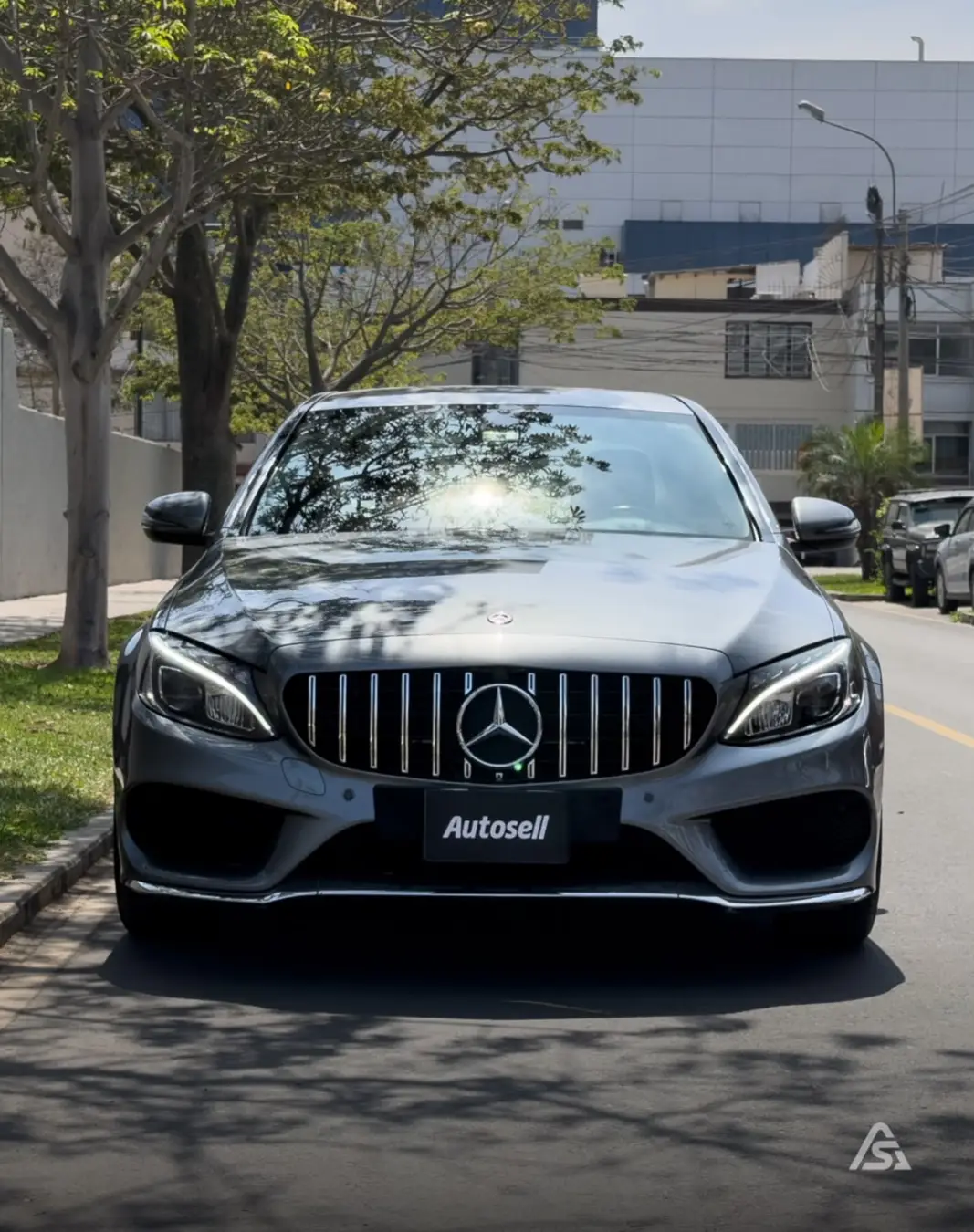 Mercedes Benz C200