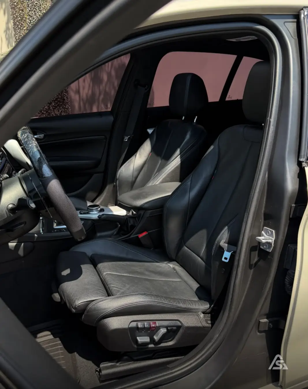 BMW M140i