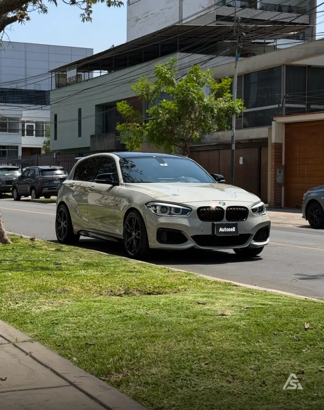 BMW M140i