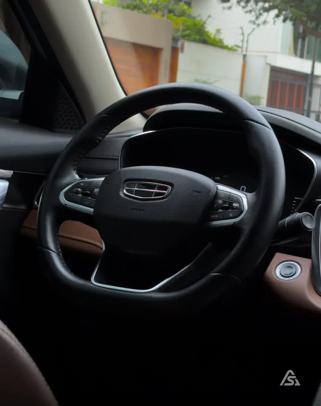 Geely Azkarra