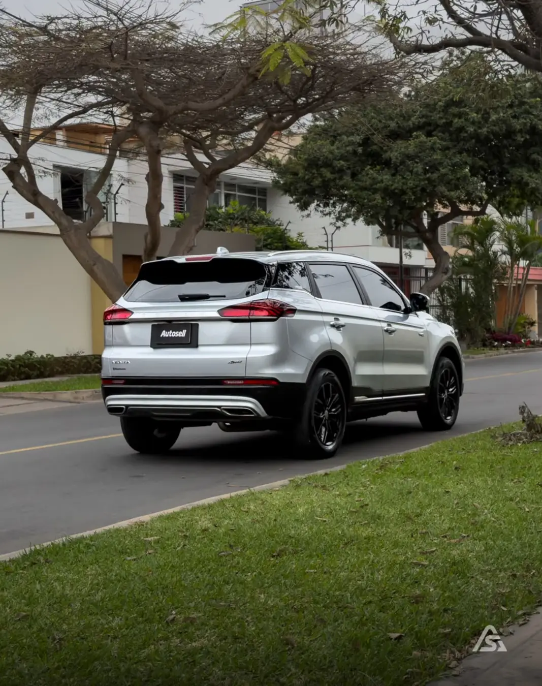 Geely Azkarra