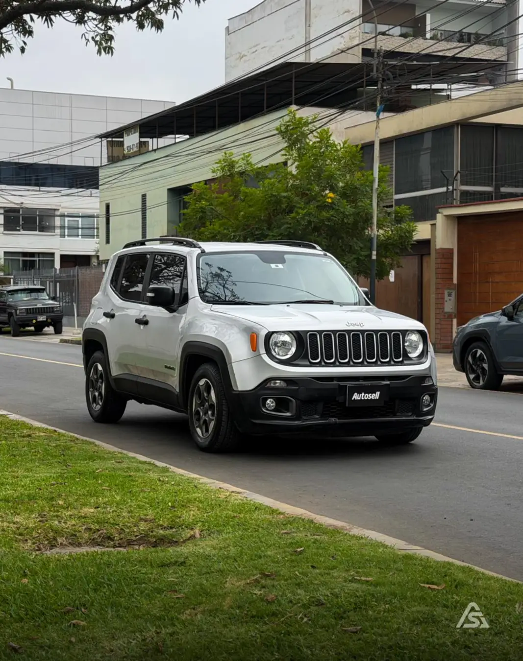 Jeep Renage