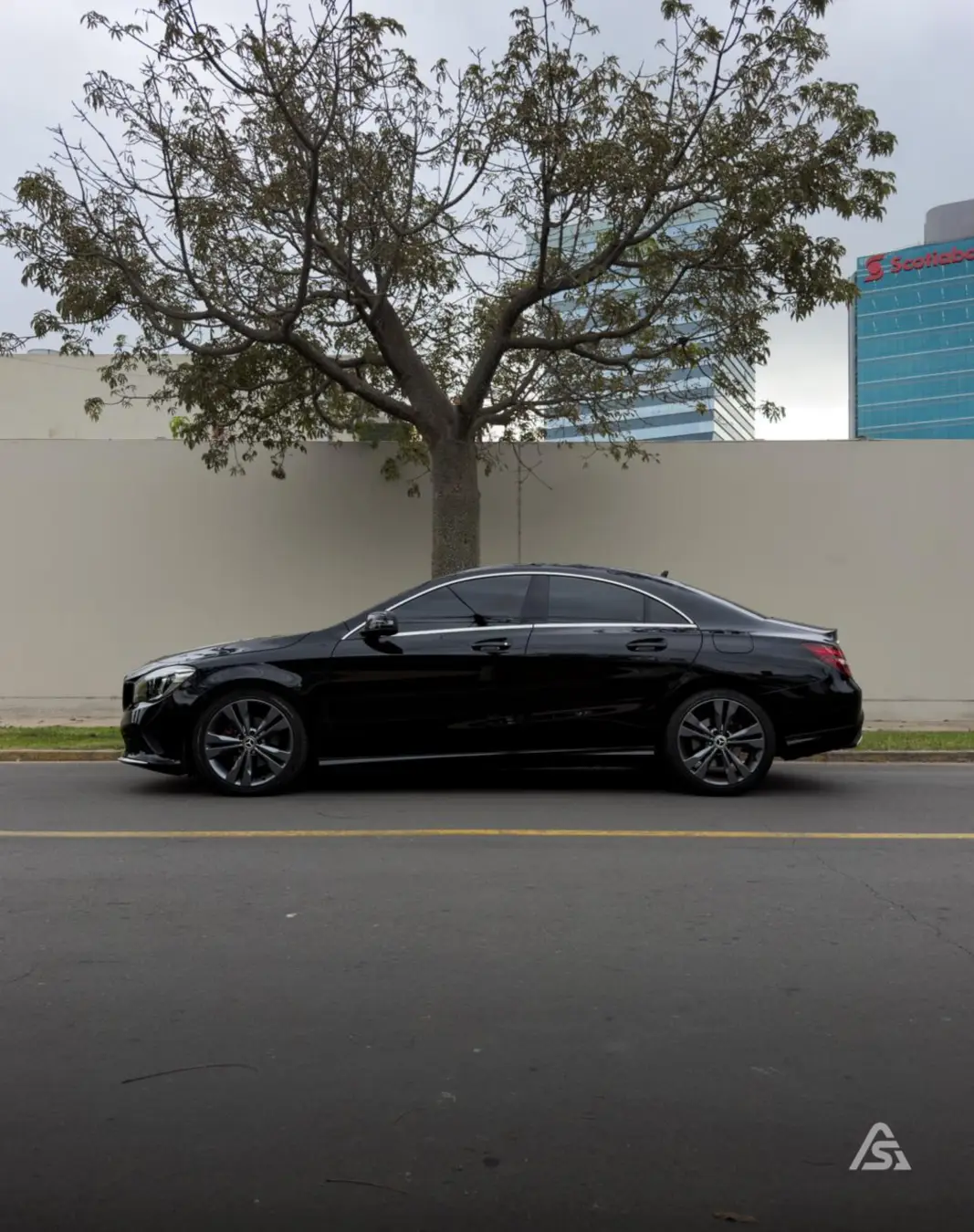 Mercedes Benz CLA 180