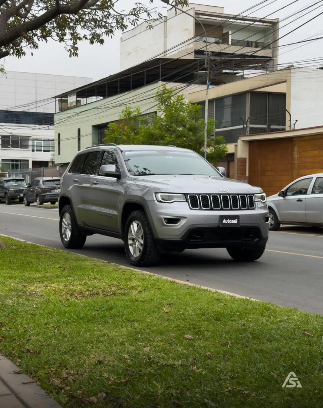Jeep Grand Cherokee Laredo
