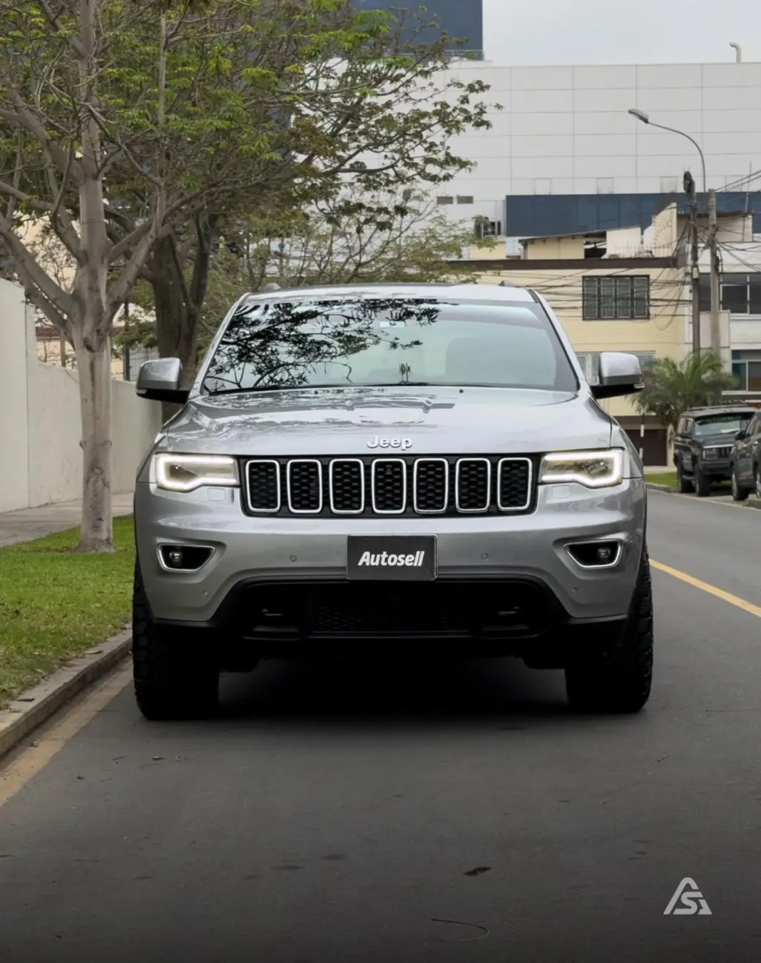 Jeep Grand Cherokee Laredo