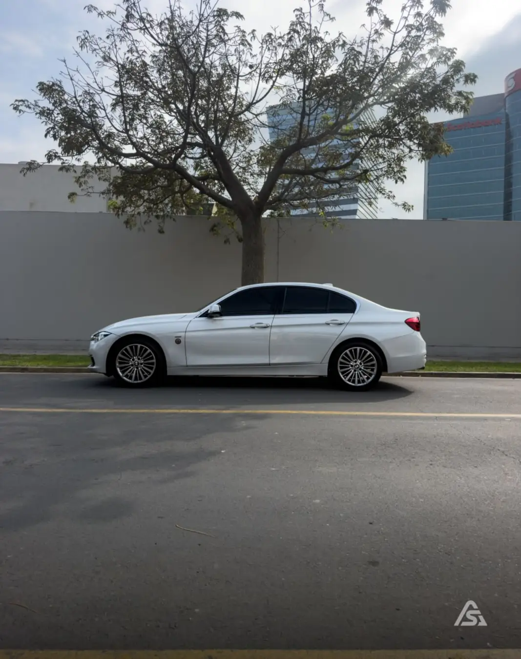 BMW 318i