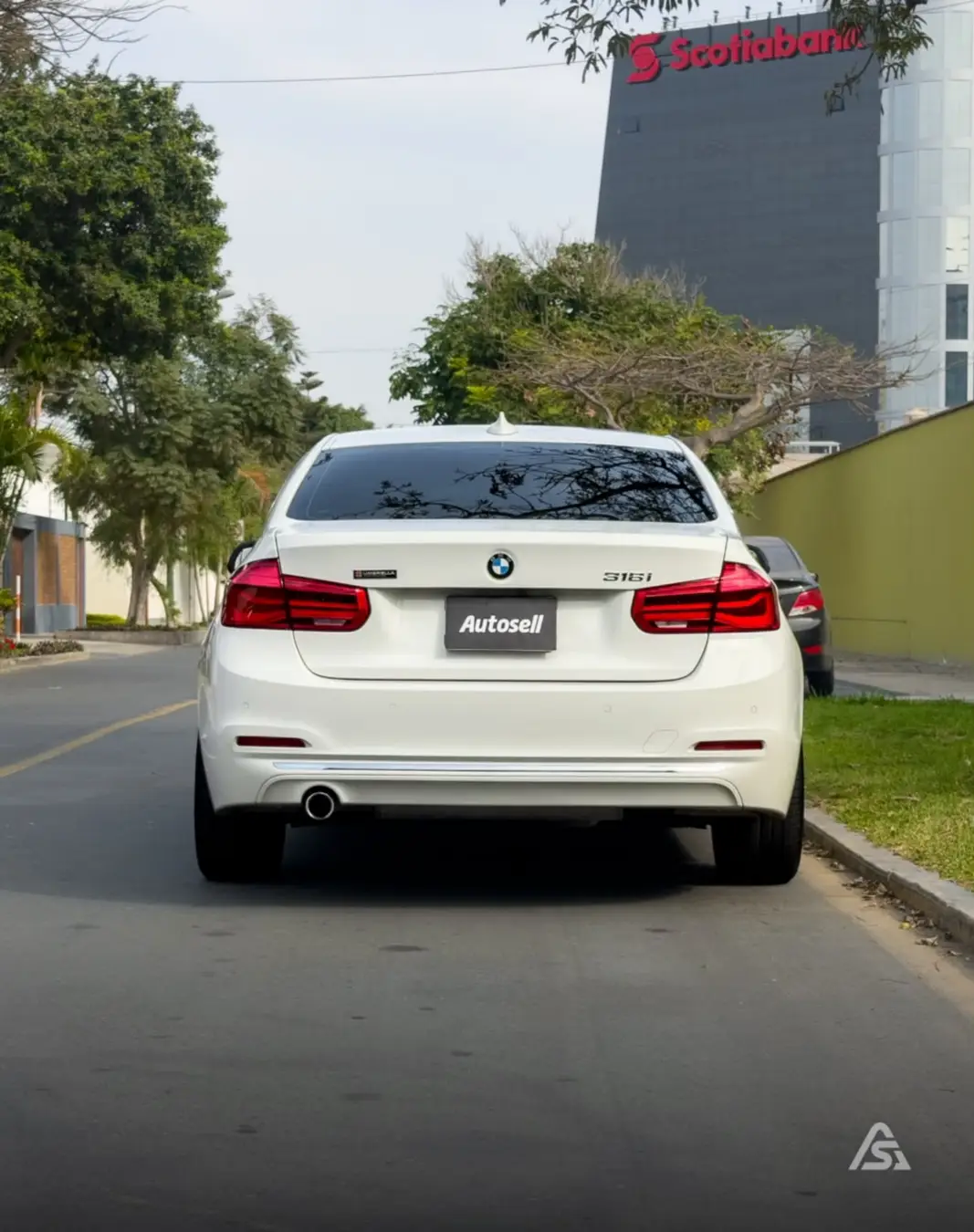 BMW 318i