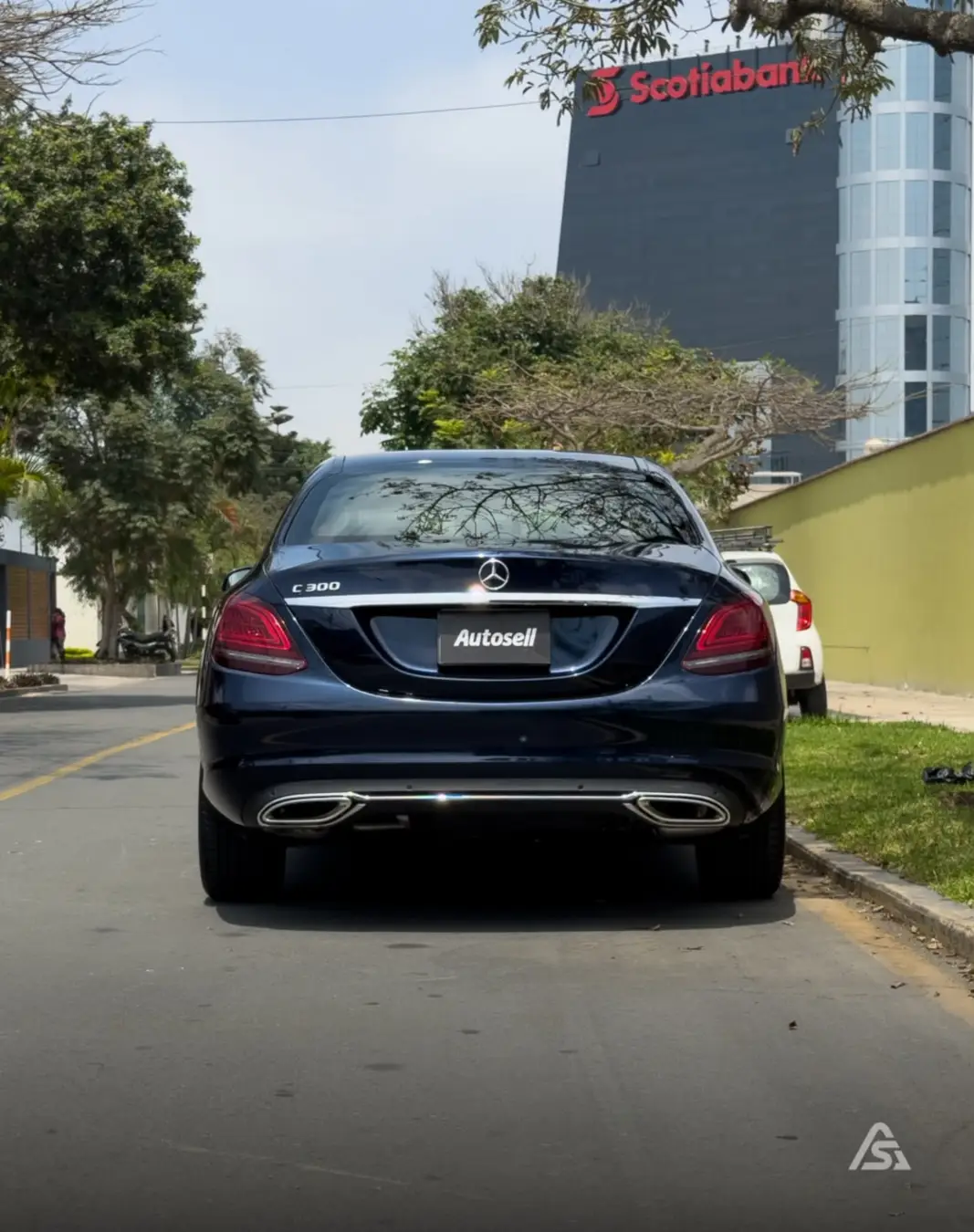 Mercedes Benz C300