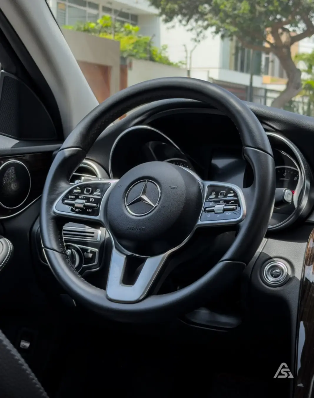 Mercedes Benz C300