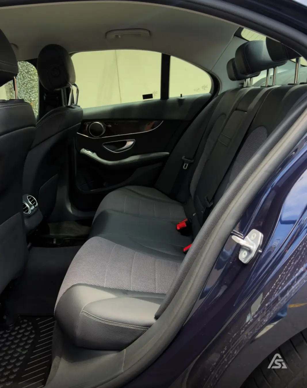 Mercedes Benz C300