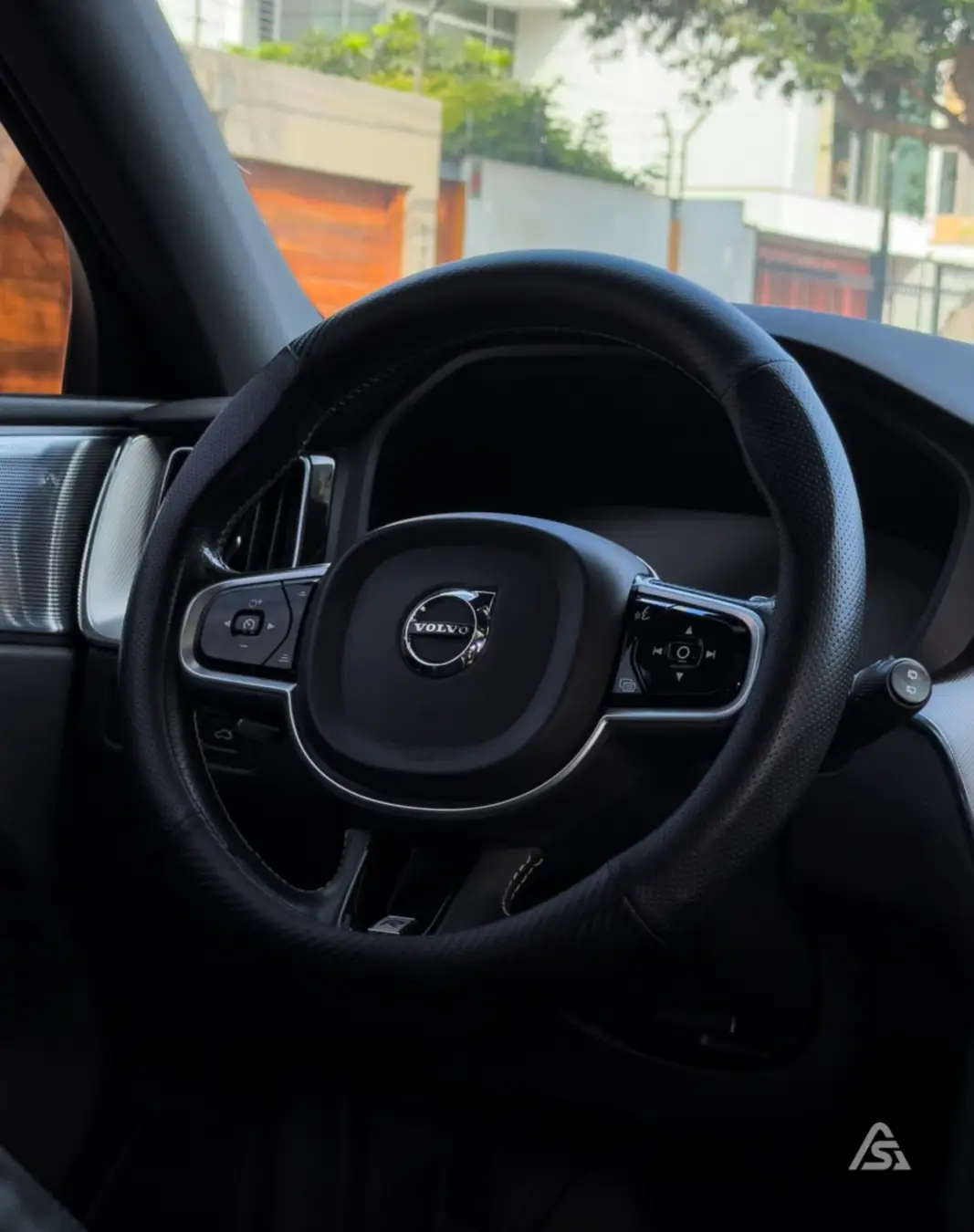 Volvo XC-60