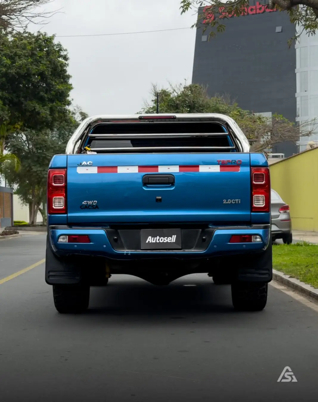 JAC T8