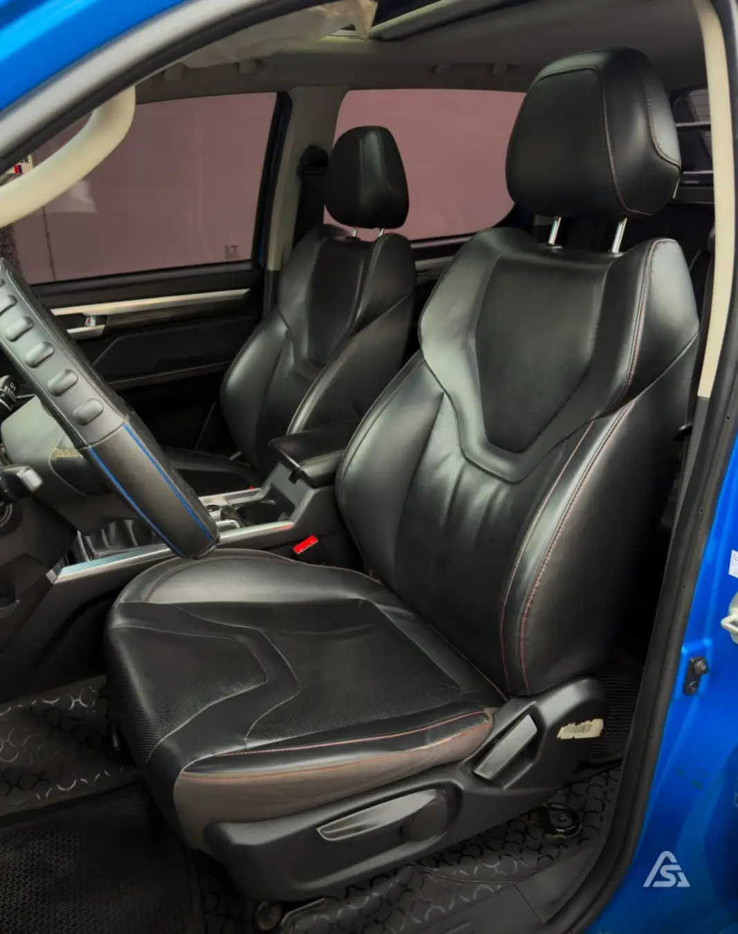 JAC T8