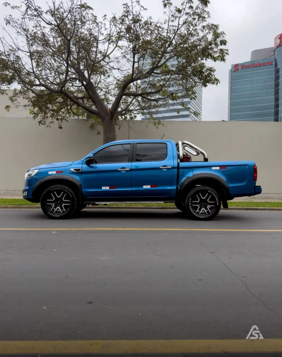 JAC T8