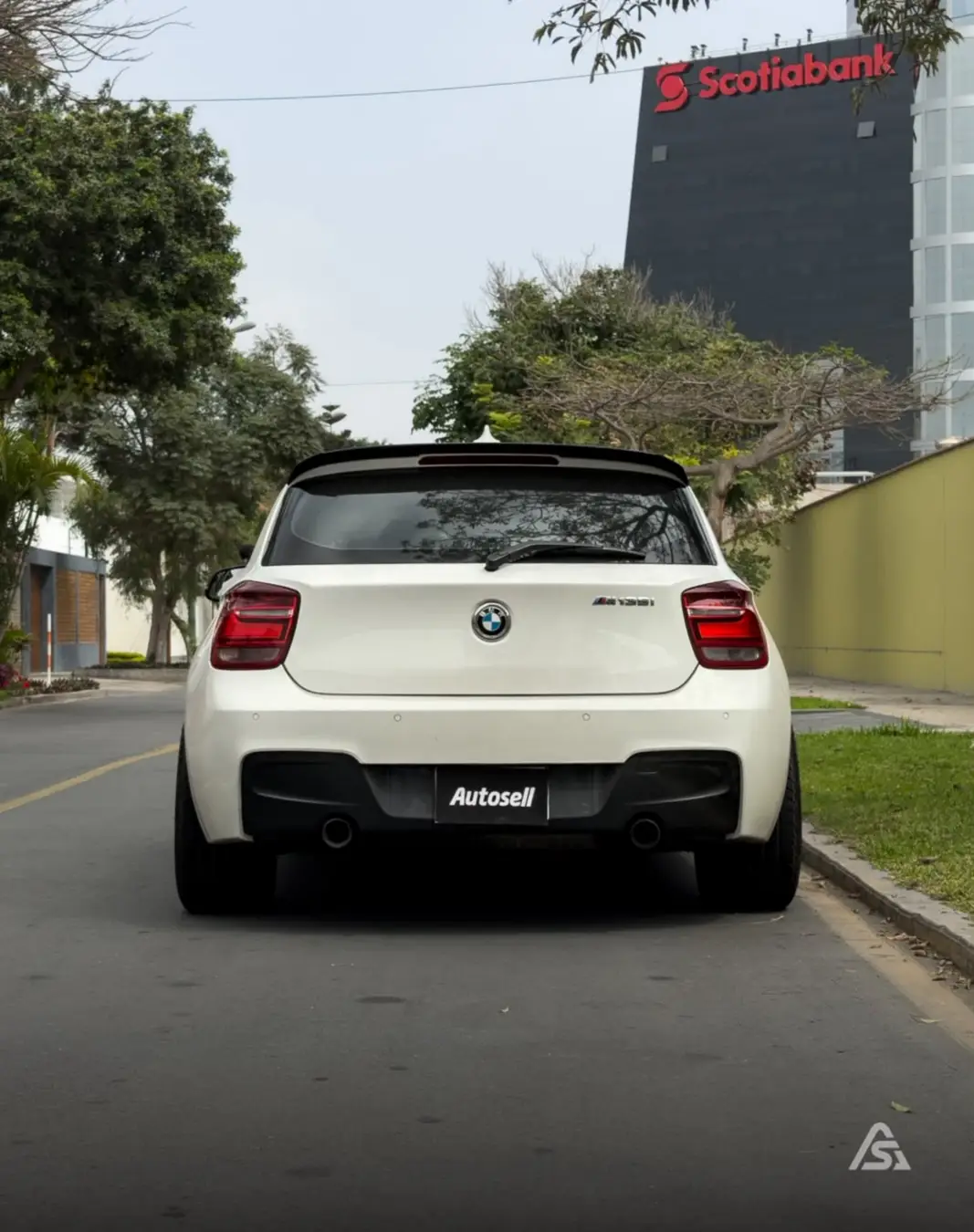 BMW M135i