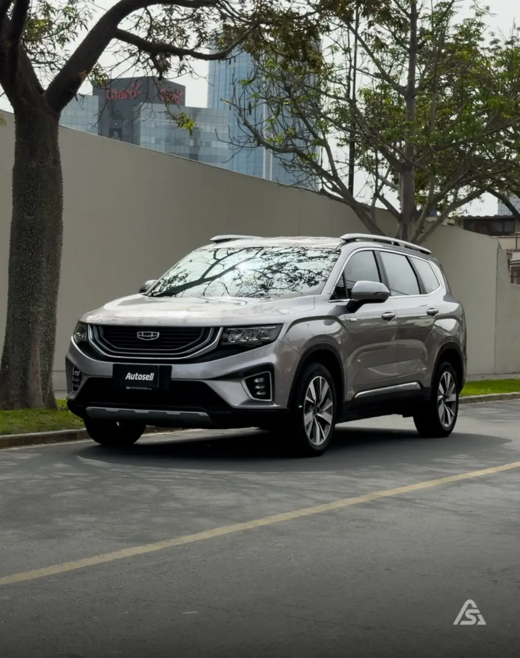 Geely Okavango