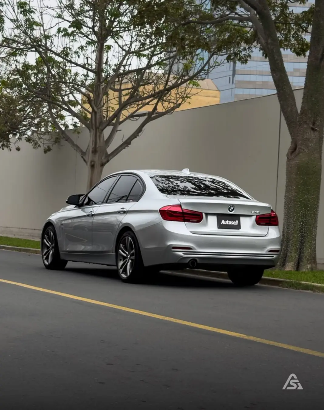 BMW 318i