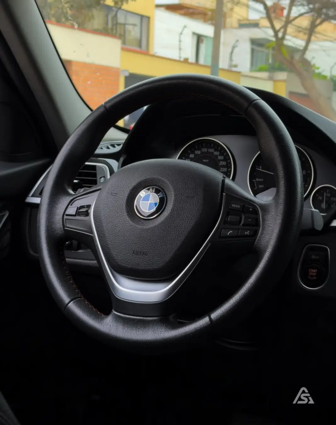 BMW 318i
