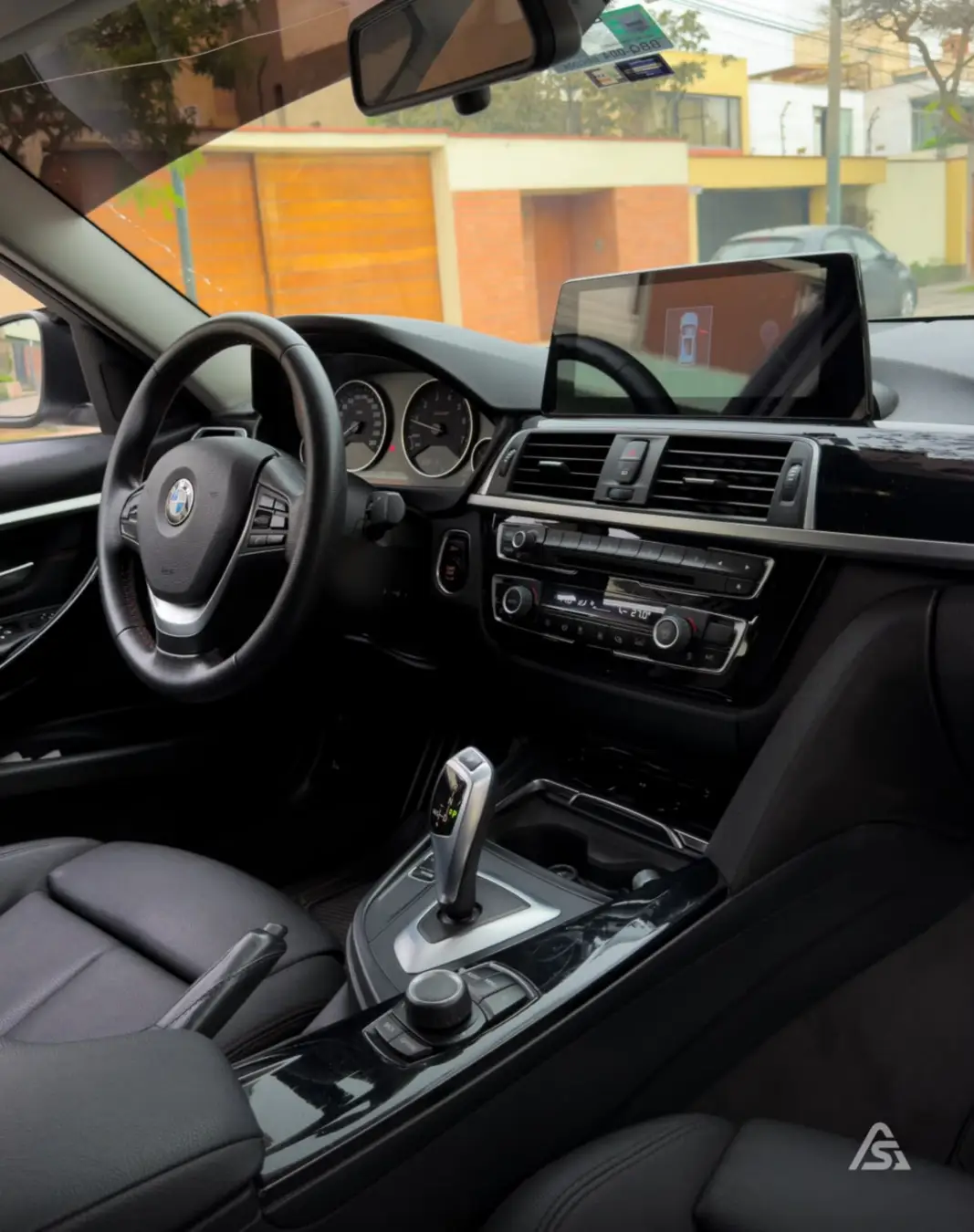 BMW 318i