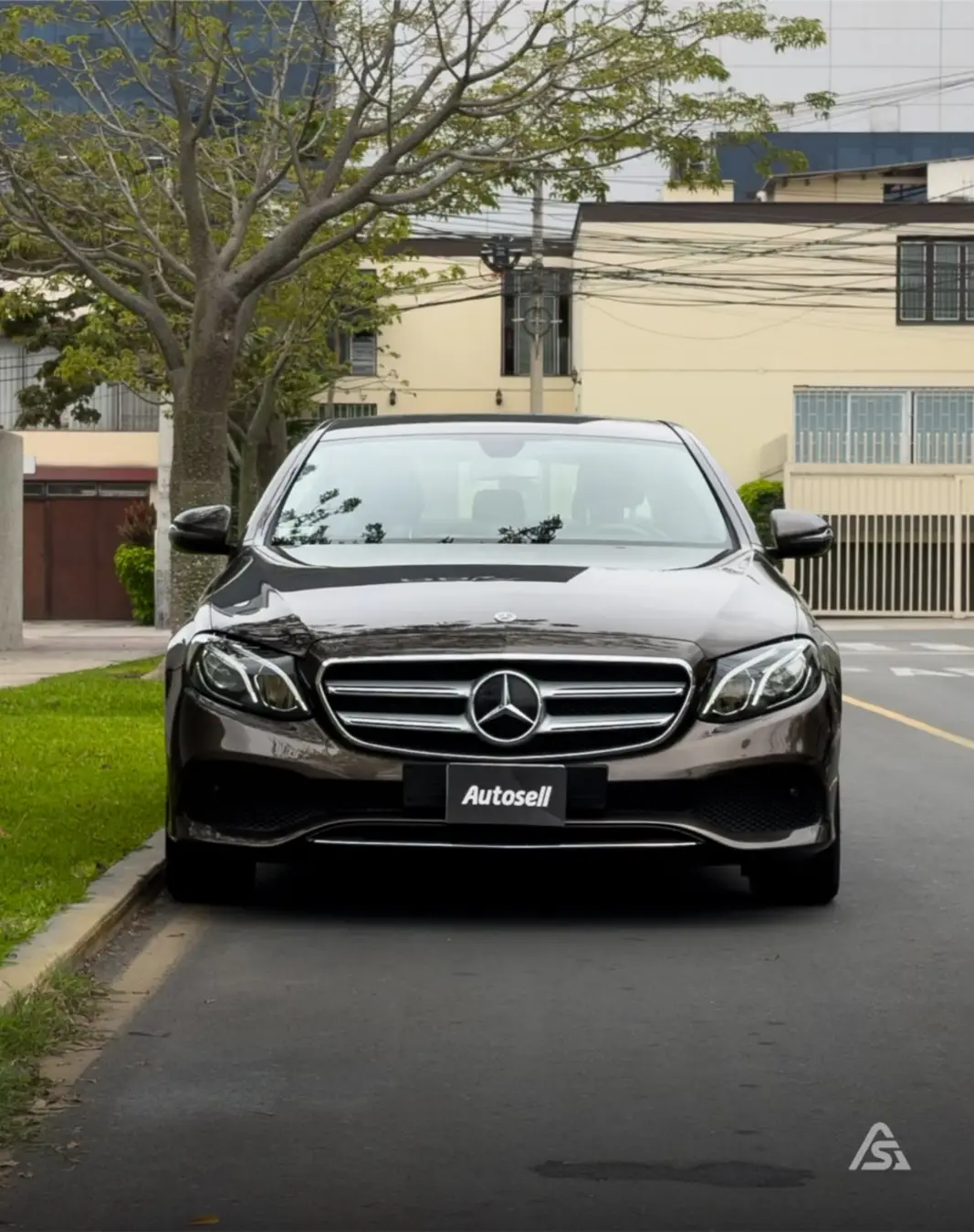 Mercedes Benz E200