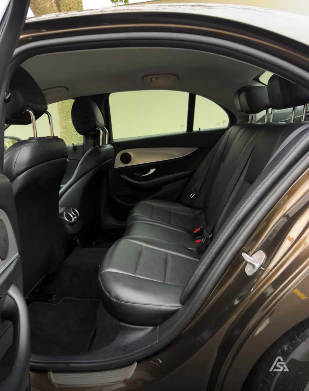 Mercedes Benz E200
