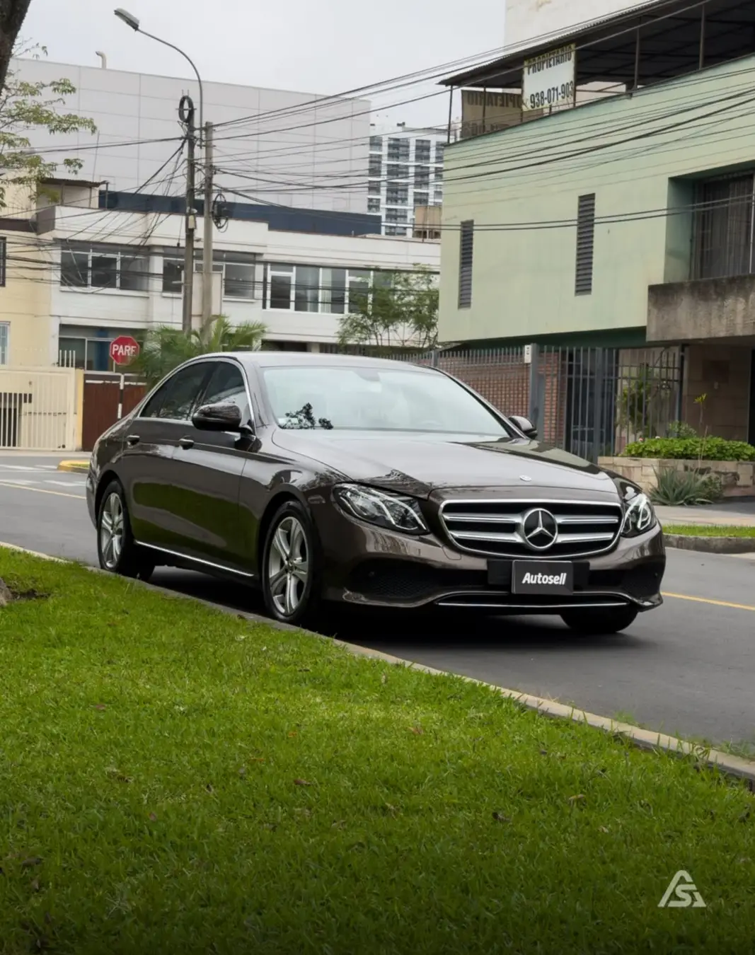 Mercedes Benz E200