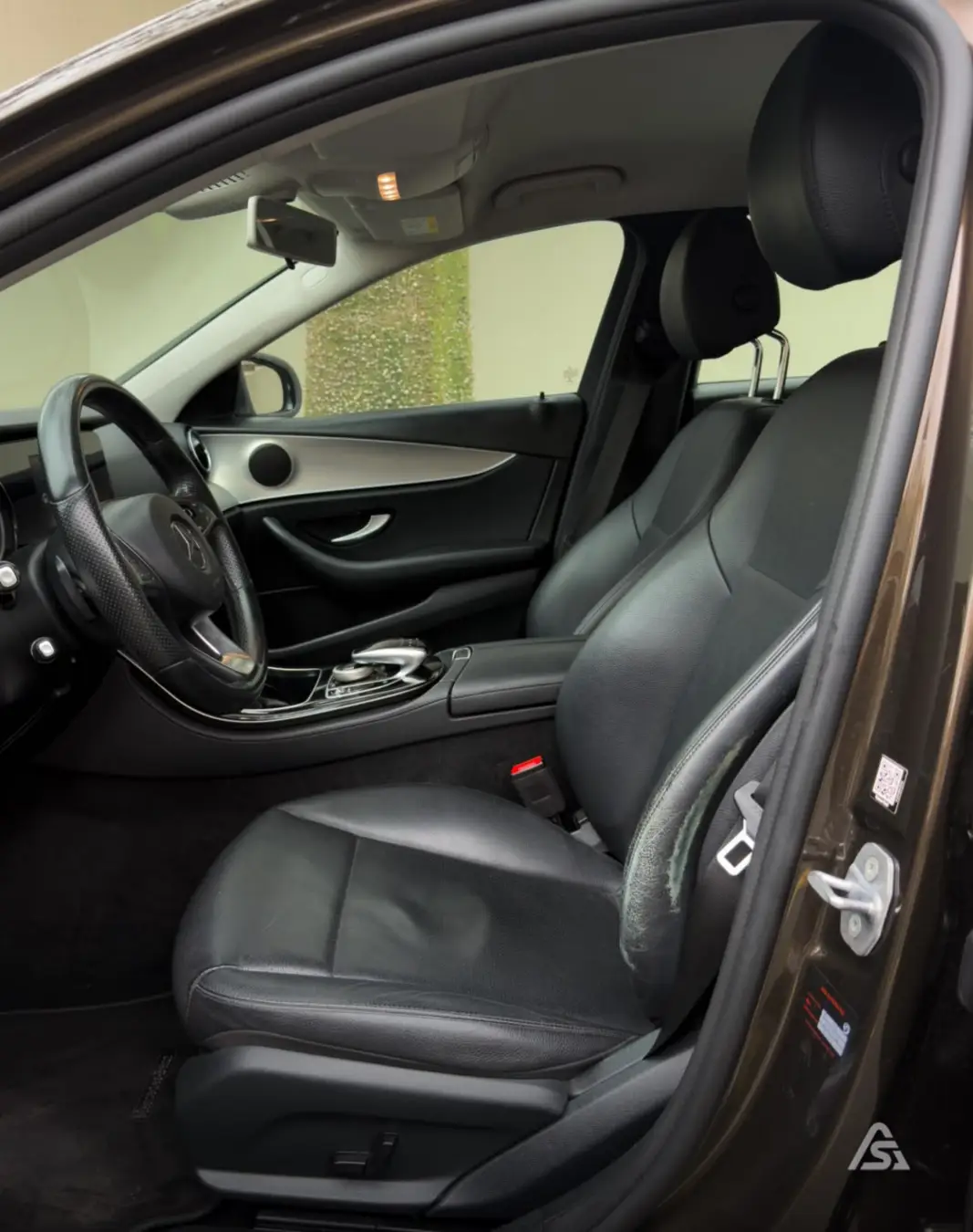 Mercedes Benz E200