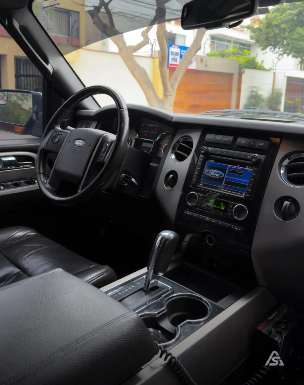Ford Expedition