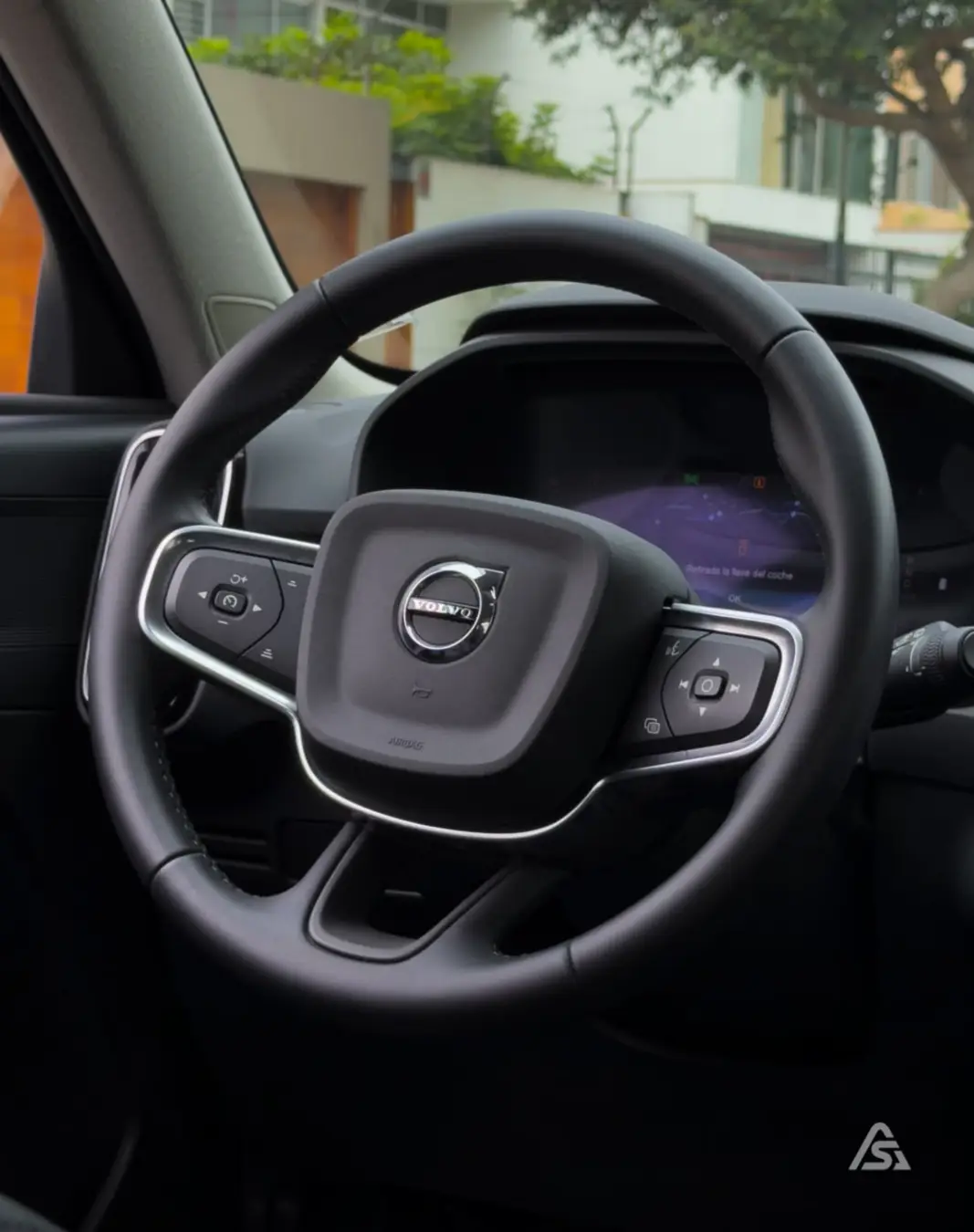 Volvo XC-40