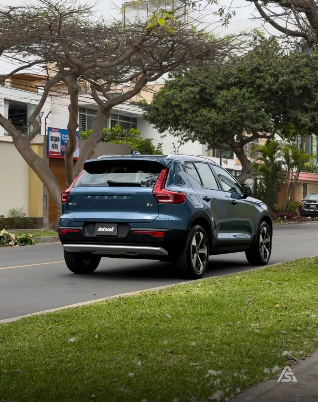 Volvo XC-40
