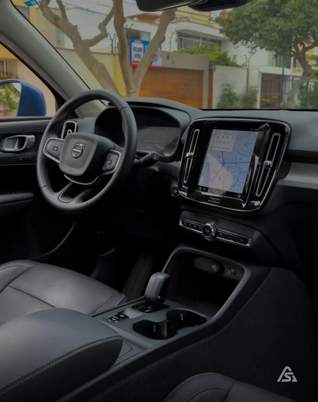Volvo XC-40