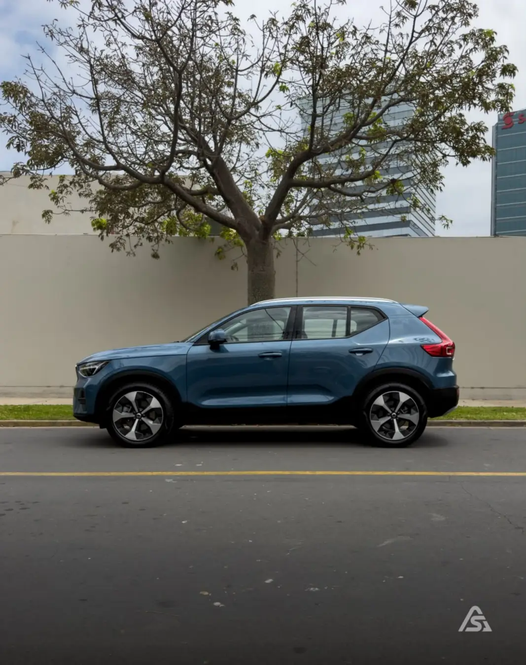 Volvo XC-40