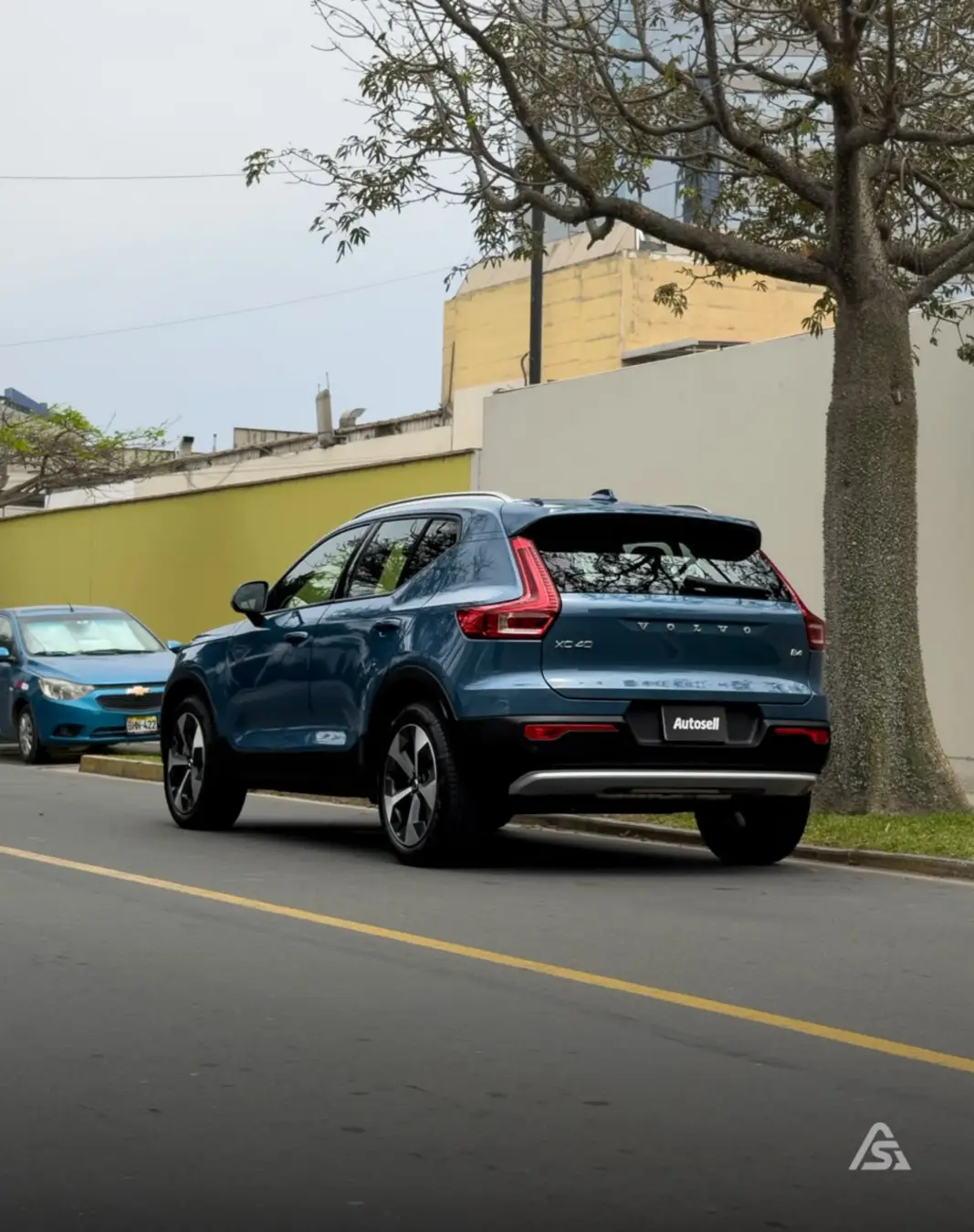 Volvo XC-40