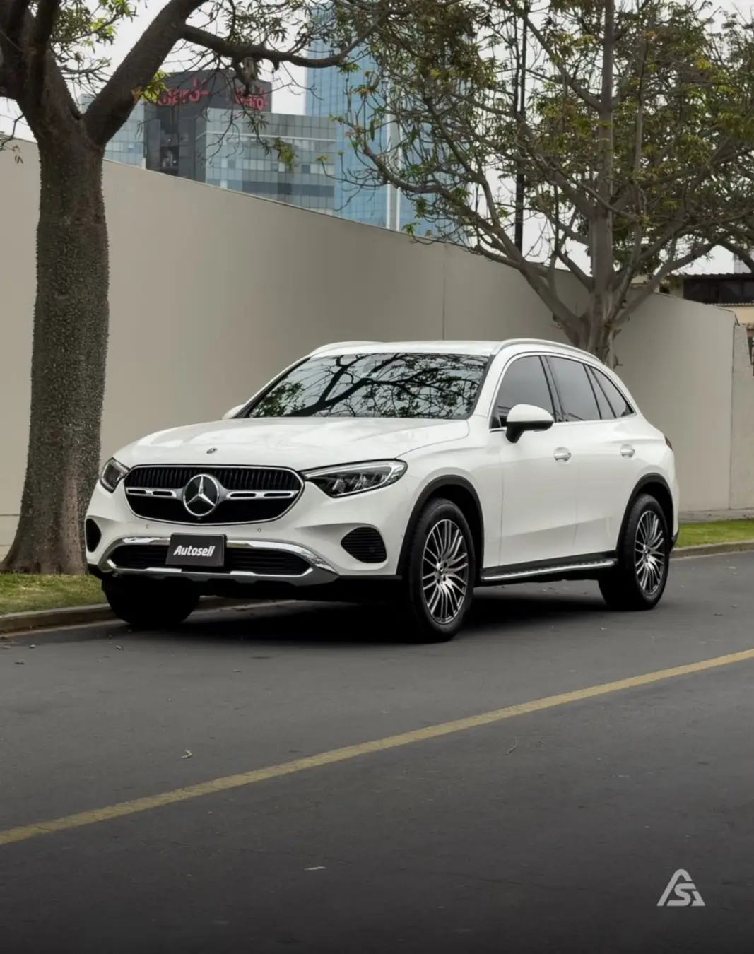 Mercedes Benz GLC 200 2024 seminuevo en venta