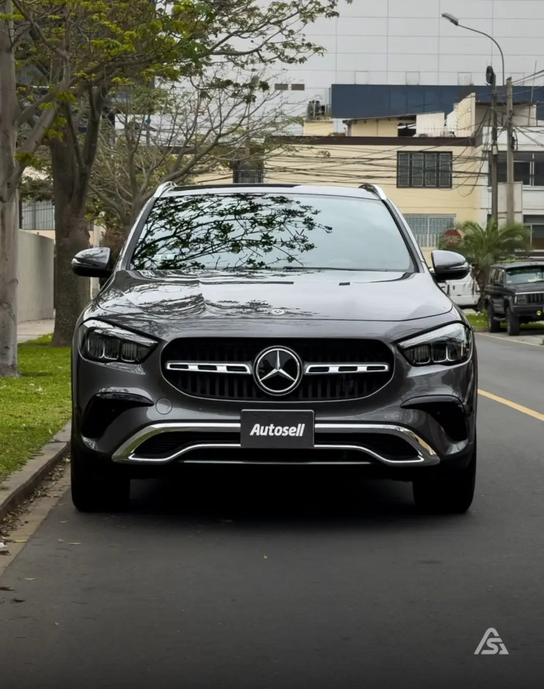 Mercedes Benz GLA 200