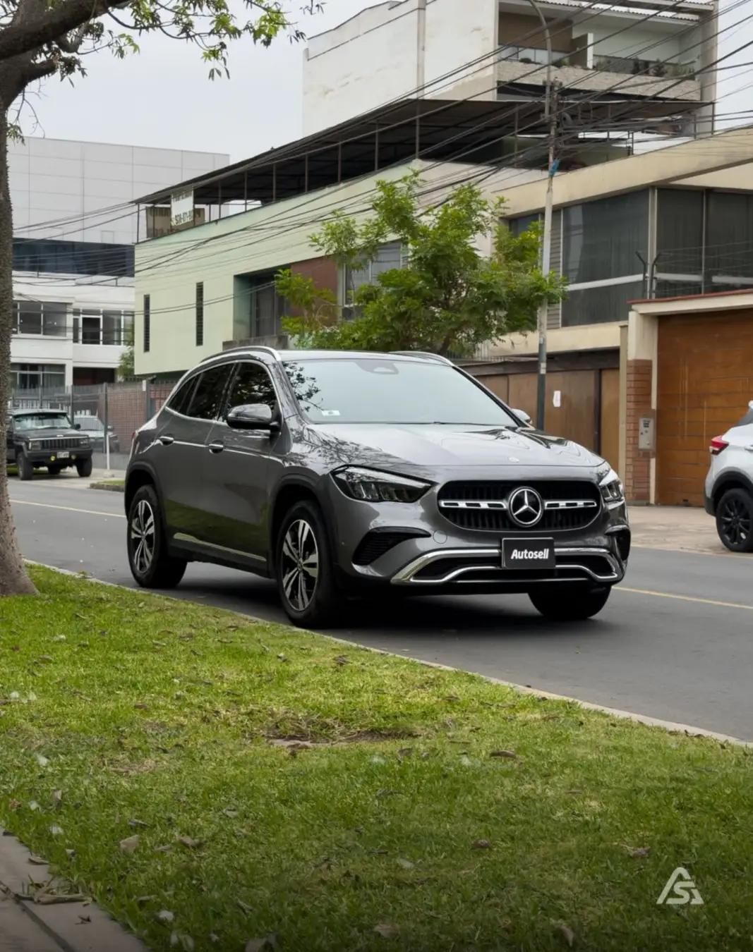 Mercedes Benz GLA 200