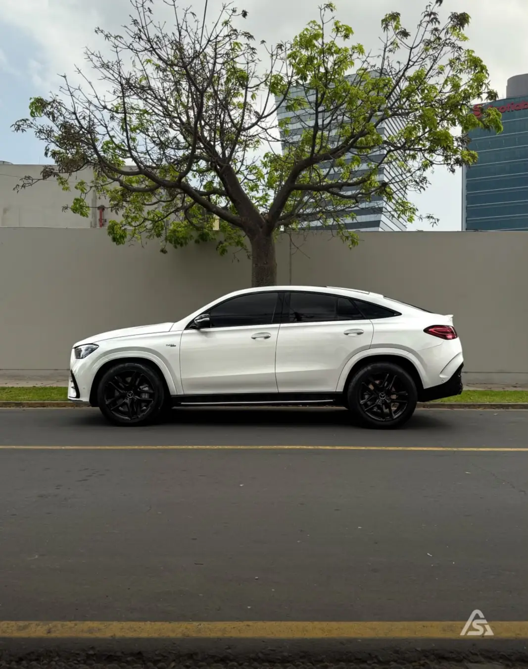 Mercedes Benz GLE 53