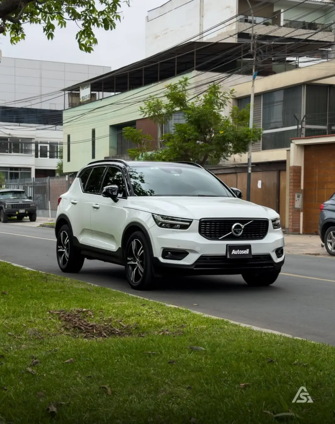 Volvo XC-40