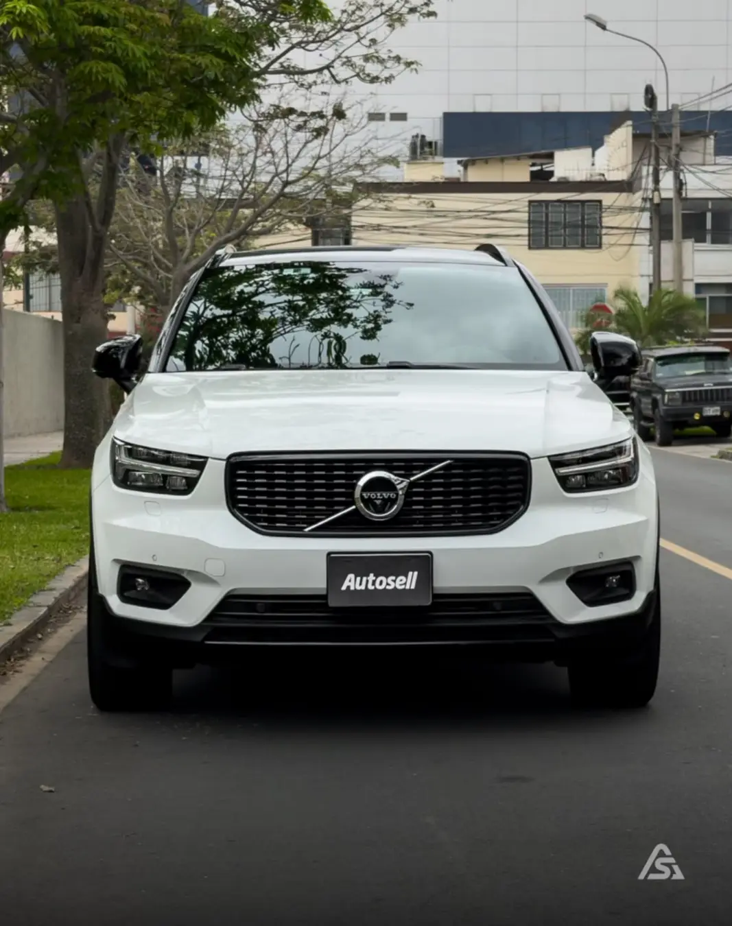 Volvo XC-40